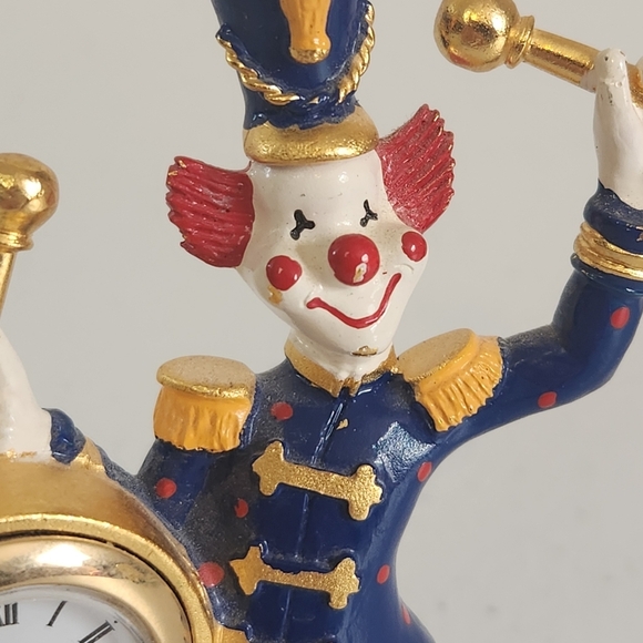 Spoontiques Clown Marching Band Bass Drummer Drum Clock Swarovski Crystal - Picture 2 of 7